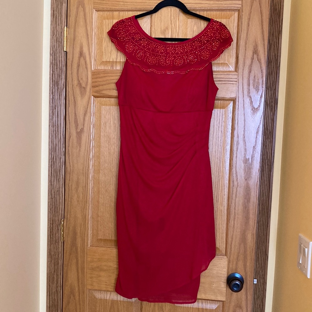 RED Fitted Dress w’ Symmetrical Hem
